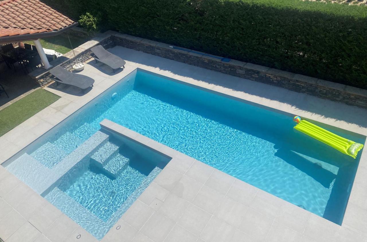 B&B Arcobaleno Longone al Segrino ภายนอก รูปภาพ