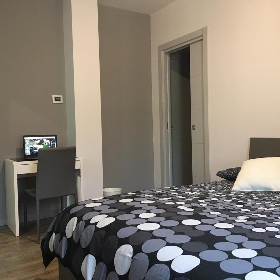 B&B Arcobaleno Longone al Segrino ภายนอก รูปภาพ